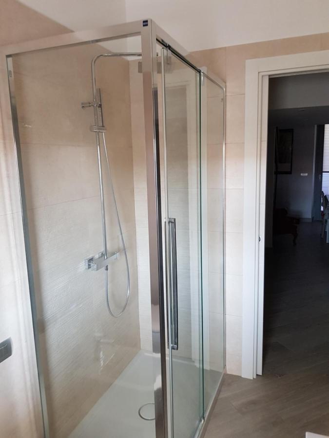 Apartamento Trilocale Moderno In Centro Citta Turín Exterior foto